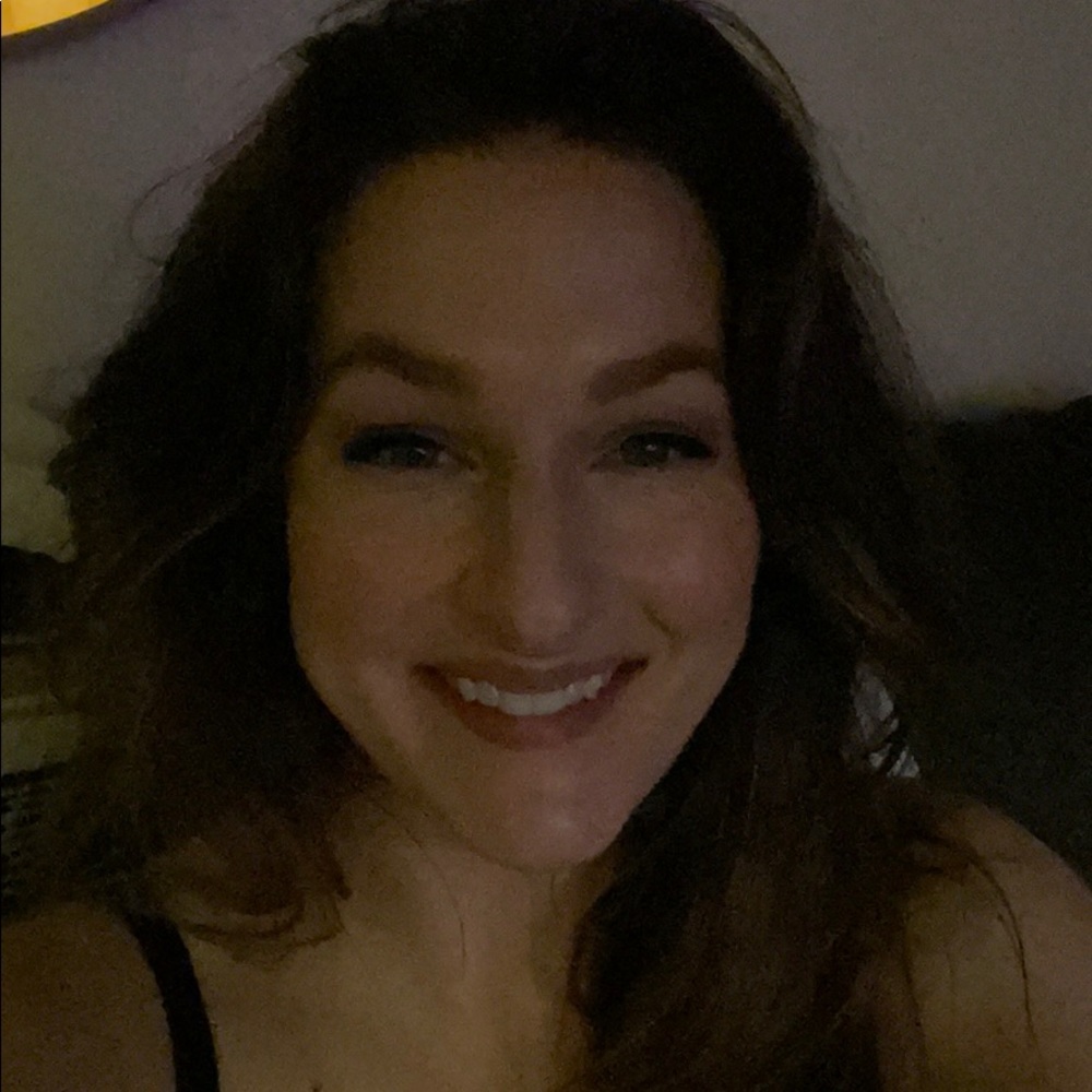 Meet your Posher, Carrie